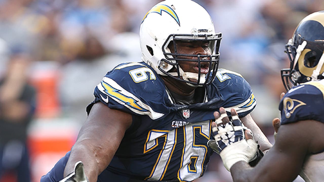 Giants sign new lineman Fluker