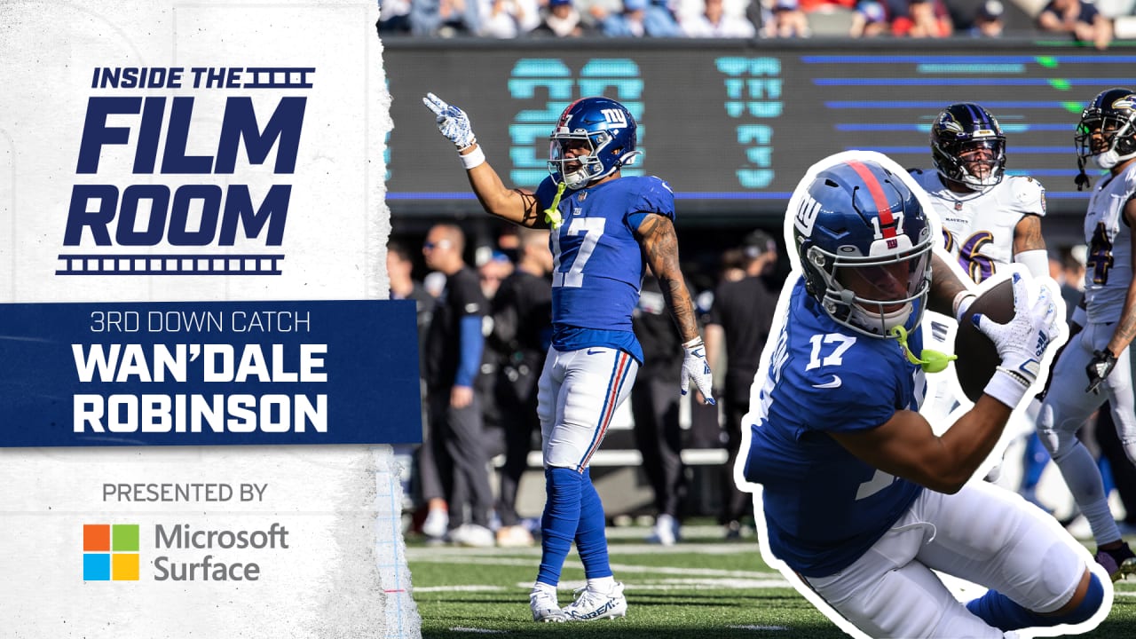 NFL on X: Darius Slayton's 15.0 yards per reception are third most in the  NFL since 2019. He's back with the Giants for two more years. 🍎  @Young_Slay2