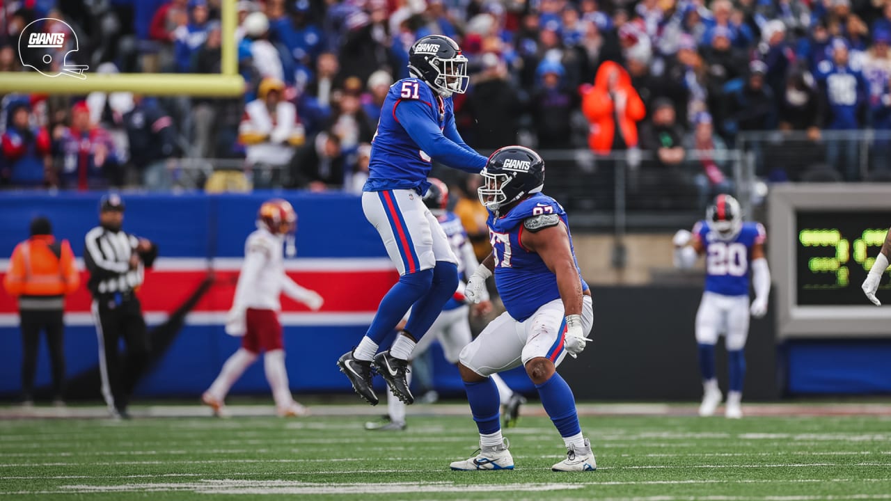 Saquon Barkley finds hole for 13-yard TD run