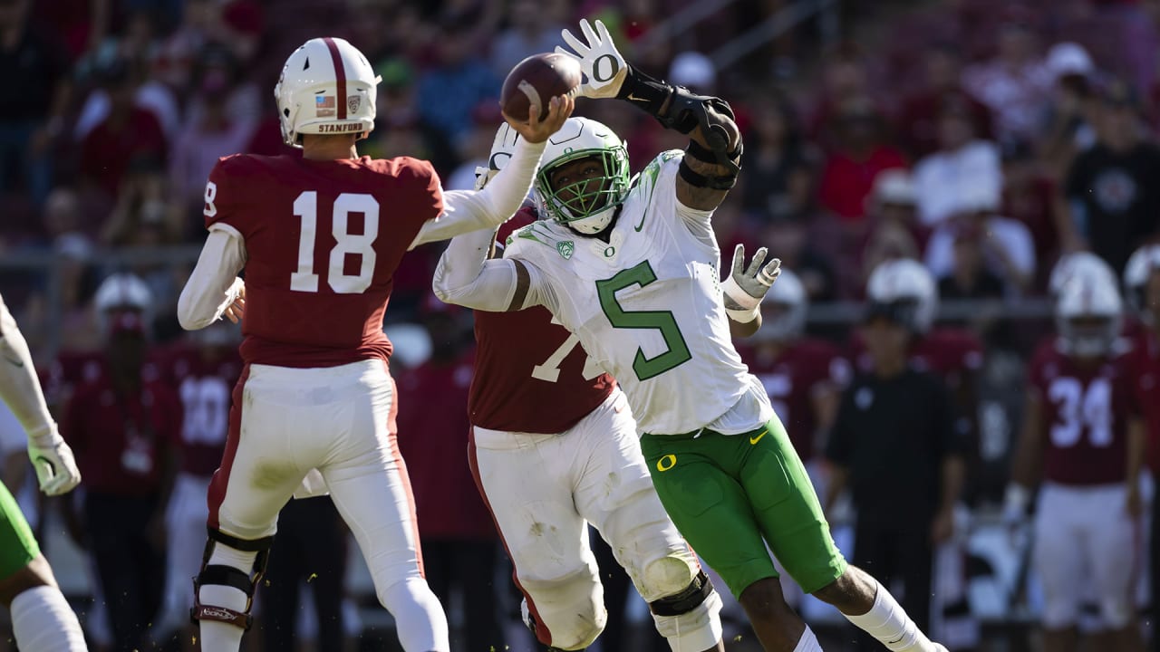 PHOTO: Oregon gets Fiesta Bowl championship rings 