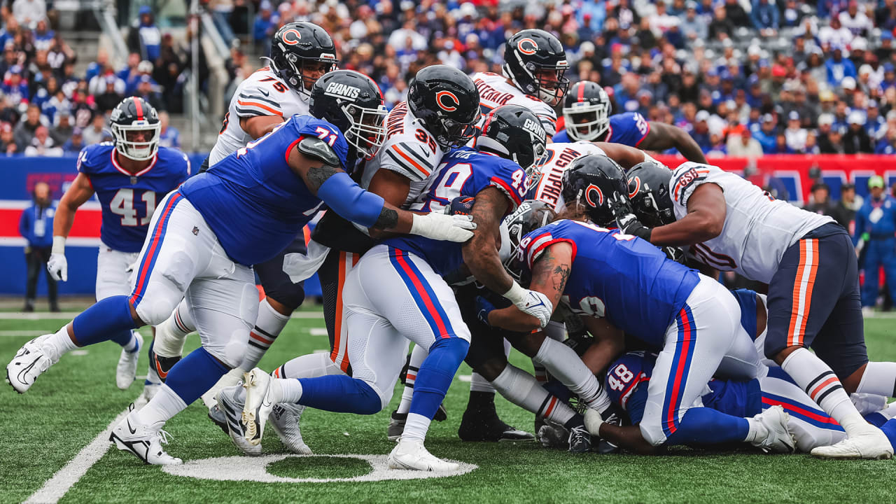 Jones injures ankle in Giants' 20-12 victory over Bears