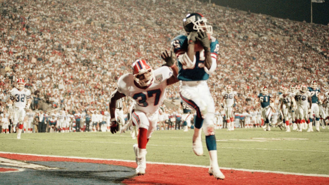Giants celebrate 1990 Super Bowl champions with season-long 30th