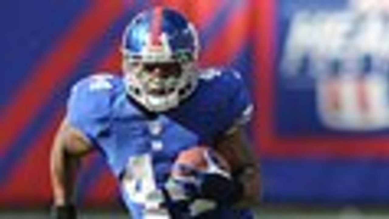 rb-ahmad-bradshaw-sits-out-practice