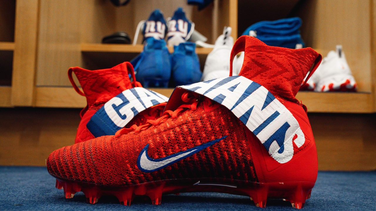 saquon barkley cleats nike