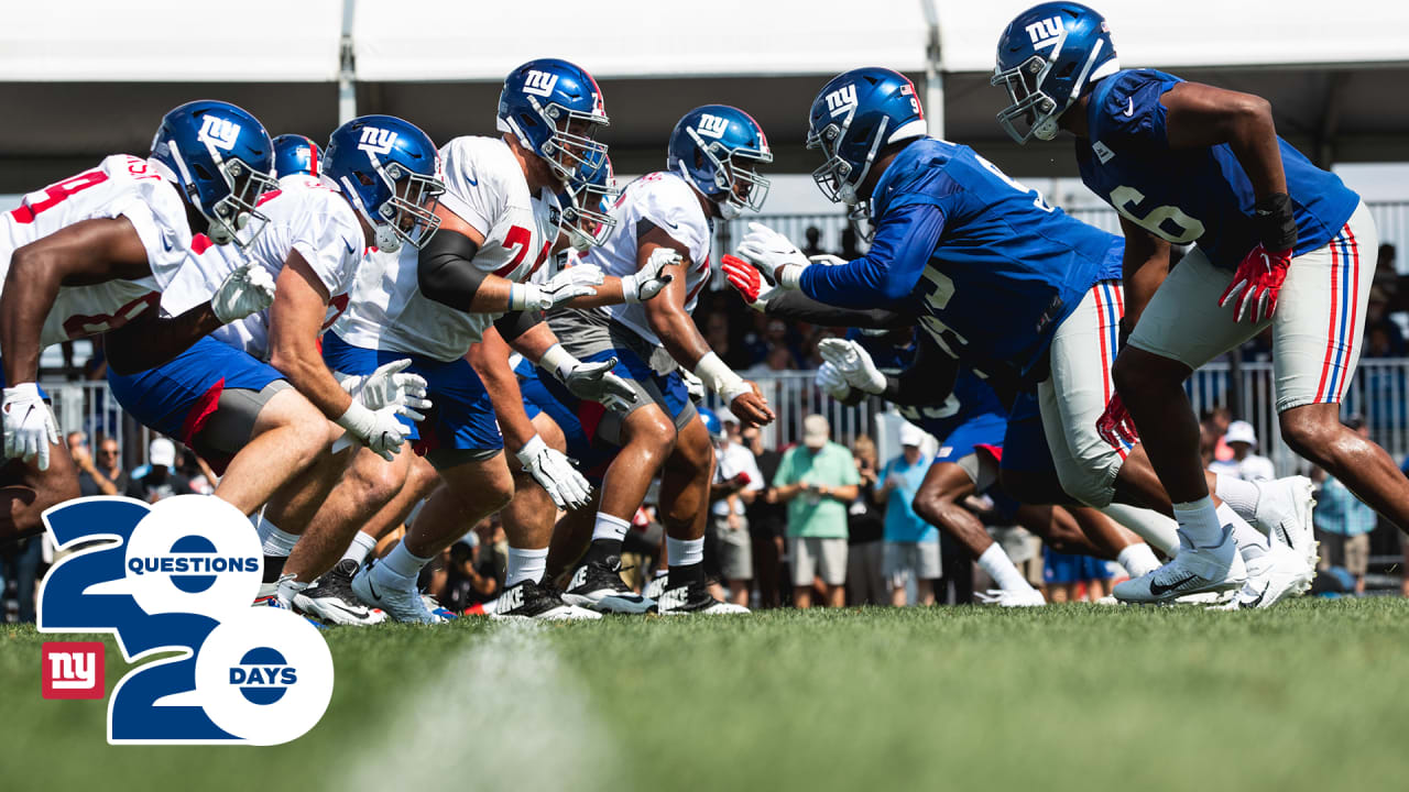 Detroit Lions players warmup before an NFL football game against the  Chicago Bears in Chicago, Sunday, Nov. 13, 2022. (AP Photo/Charles Rex  Arbogast Stock Photo - Alamy