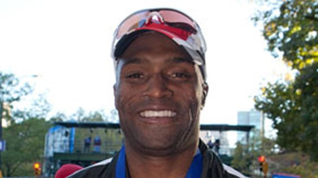 Amani Toomer Runs The NYC Marathon