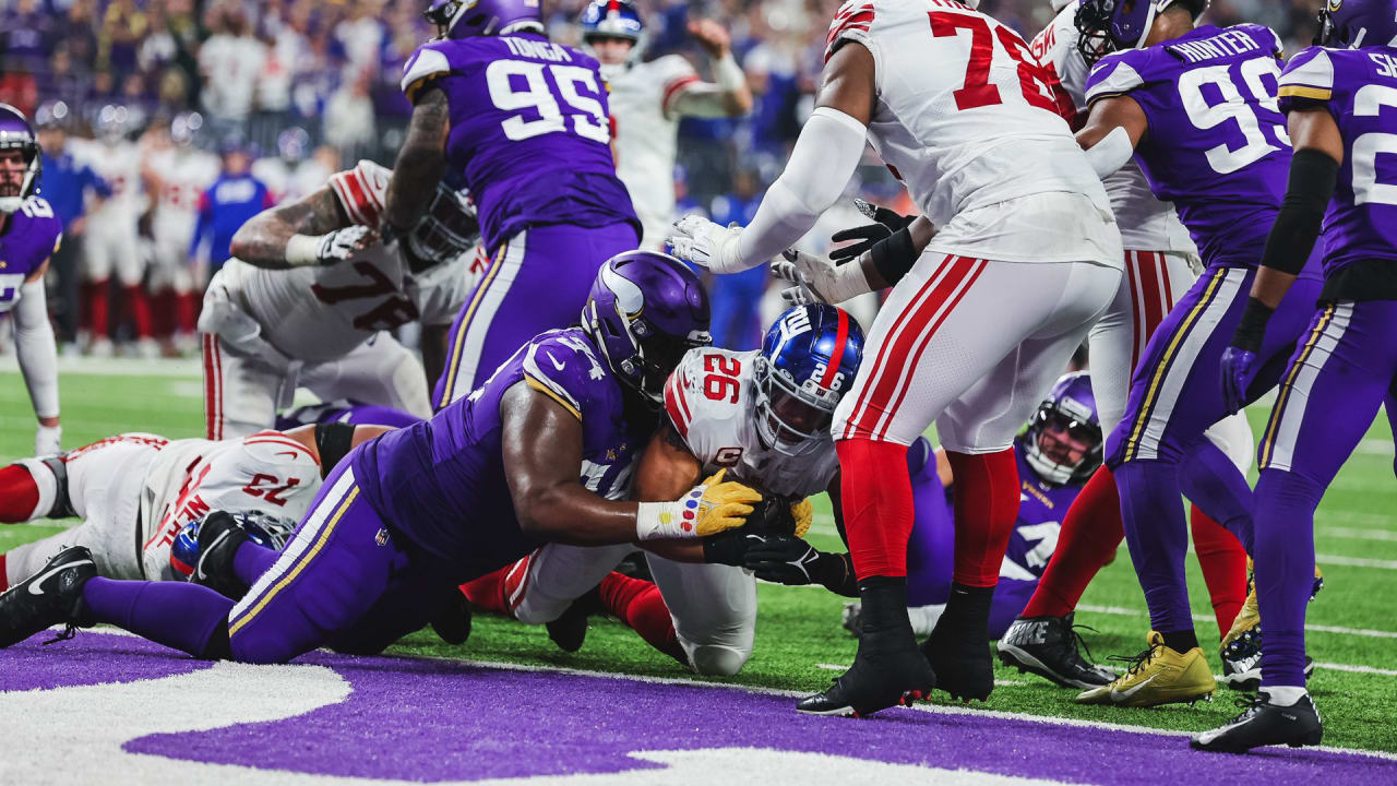 Minnesota Vikings cornerback Duke Shelley (20) pursues a play on