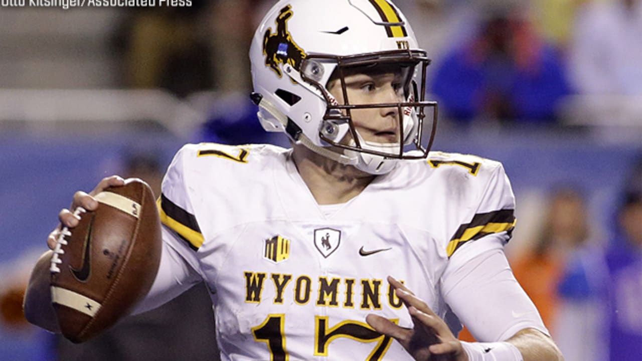 Potato Bowl highlights: Wyoming QB Josh Allen fell on his face 