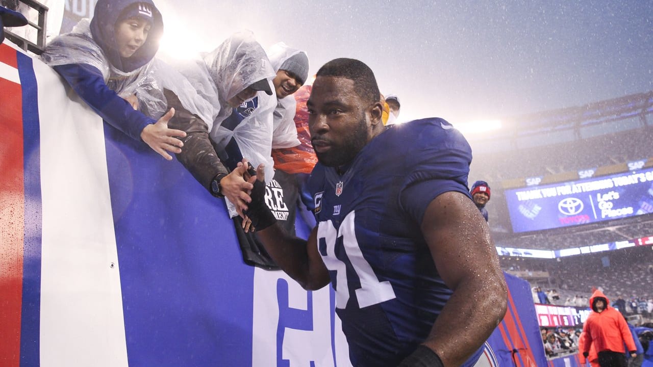 Like the Giant he is, Justin Tuck focuses grimly on the task at hand -  POLITICO