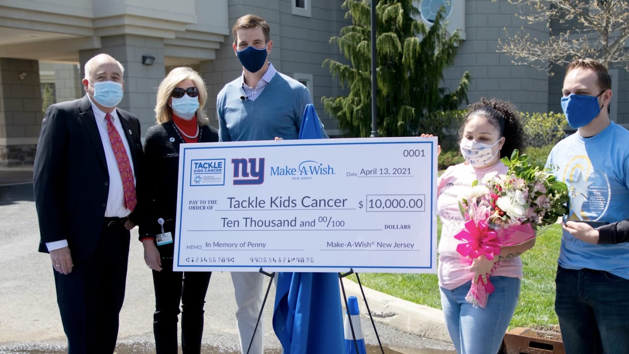 NY Giants' Eli Manning connects with Rockaway teen through Make-A-Wish