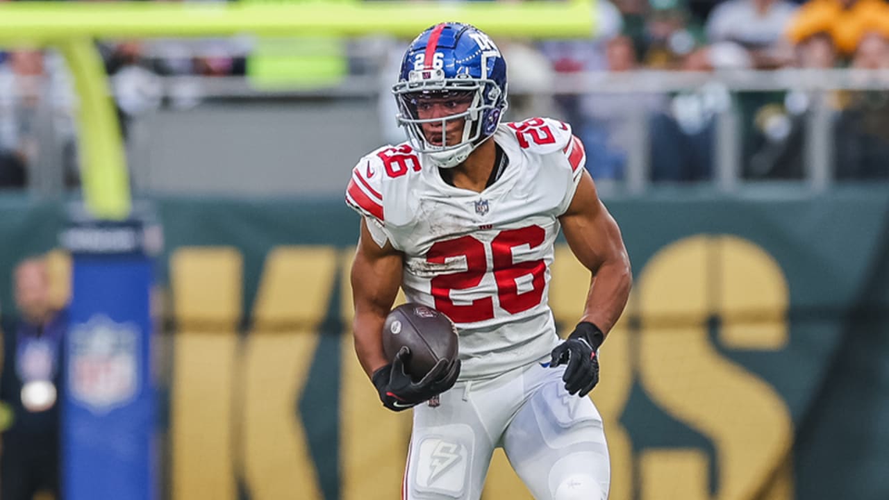 Saquon Barkley turns on the jets for 41yard catch and run Giants vs