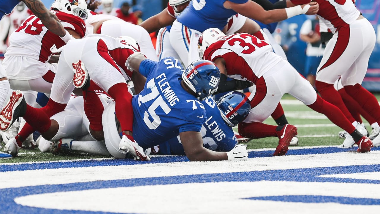 Dion Lewis makes spectacular touchdown catch from Daniel Jones vs.  Buccaneers