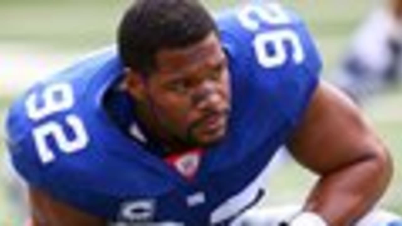 Michael Strahan in Eagles green? Jon Runyan in Giants blue? The