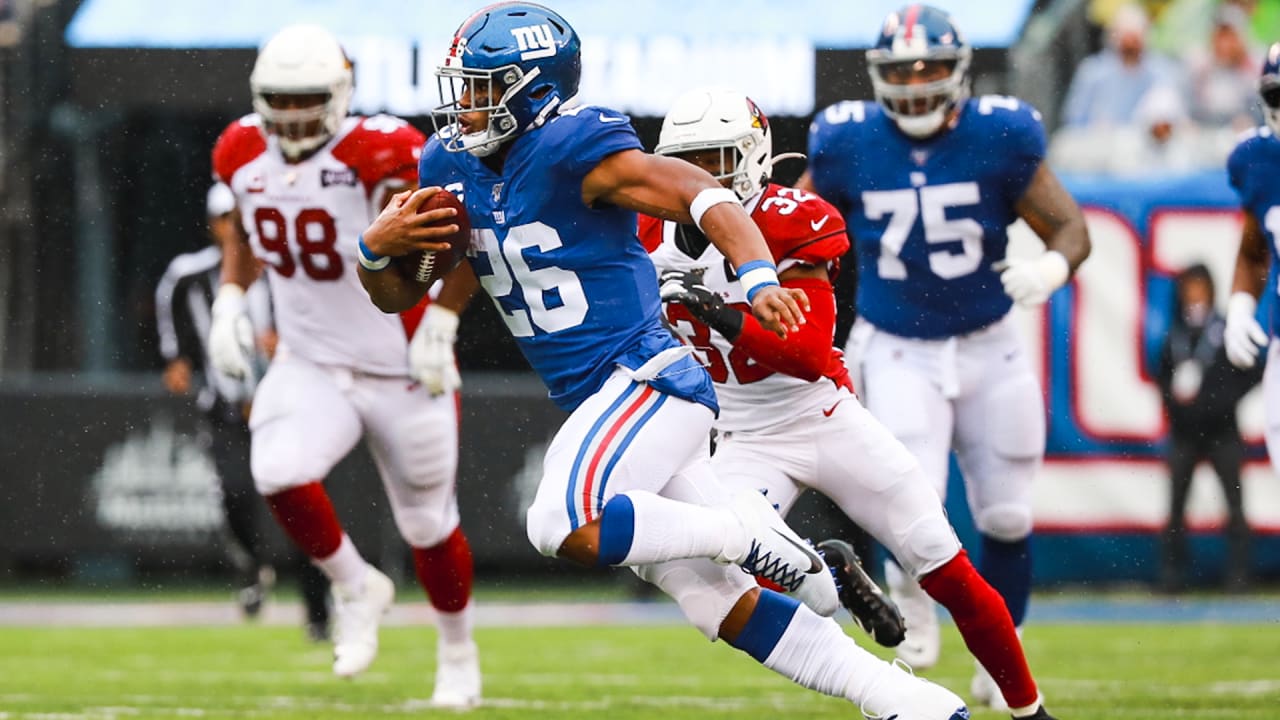 Daniel Jones throws for 321 yards, Giants rally from a 21-point deficit to  beat Cardinals 31-28 – Hartford Courant