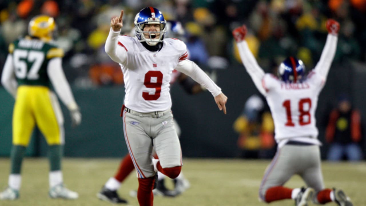 16 September 2012: New York Giants kicker Lawrence Tynes (9) during a week  2 NFL NFC matchup between the Tampa Bay Buccaneers and New York Giants at M  Stock Photo - Alamy