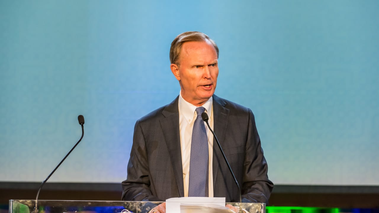 John Mara speaks at United Way NYC’s Gridiron Gala