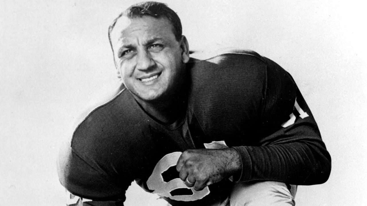 Closeup of New York Giants Andy Robustelli on sidelines with News Photo  - Getty Images