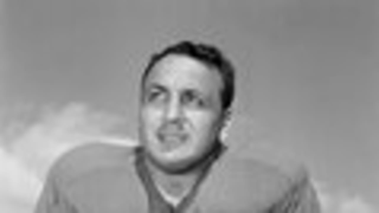 Andy Robustelli Los Angeles Rams 1951-55 and New York Giants 1956-64. HOF  Class '71.