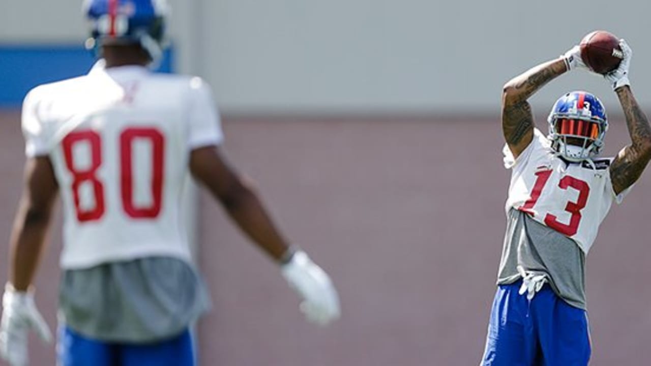 After Odell Beckham Jr. Drops It, Victor Cruz Snatches It For New York  Giants (Highlights)