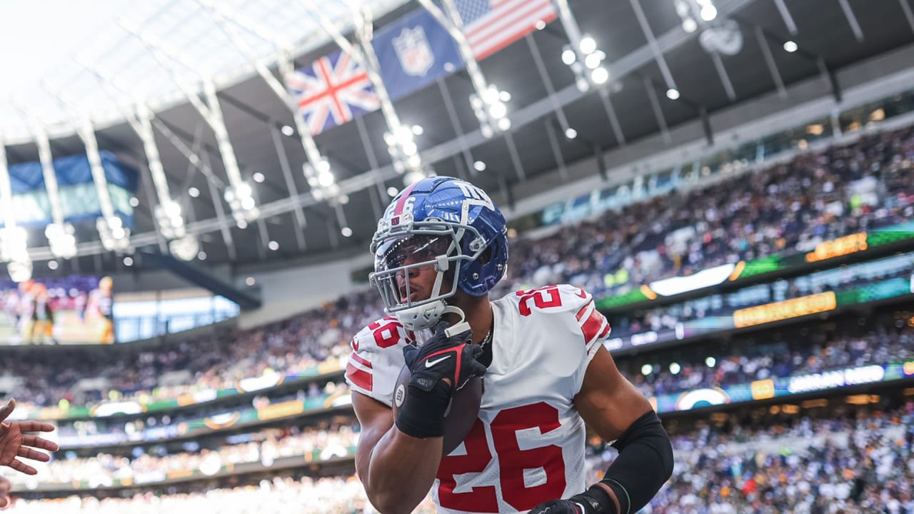 New York Giants RB Saquon Barkley is breaking ankles against Miami