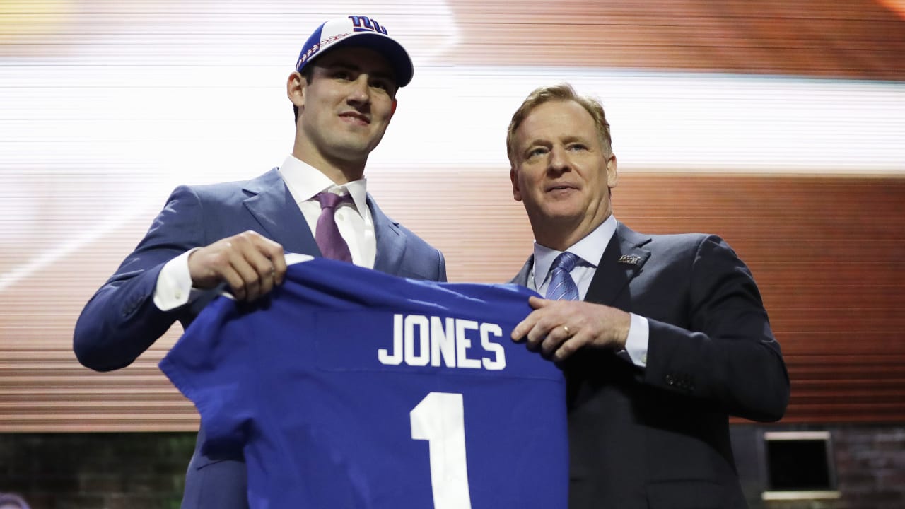 Grades for Giants 1st-rounders Daniel Jones, Dexter Lawrence