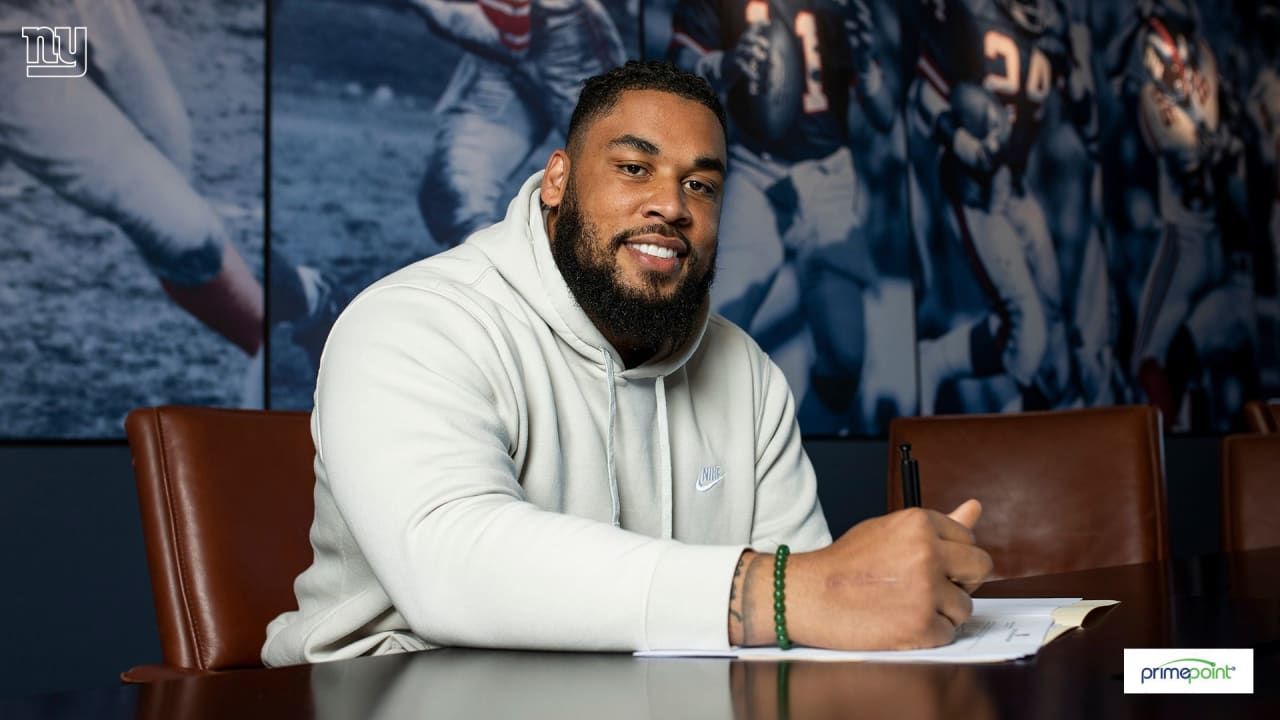 Mentored by Osi Umenyiora, Nigerian OT Roy Mbaeteka signs with Giants