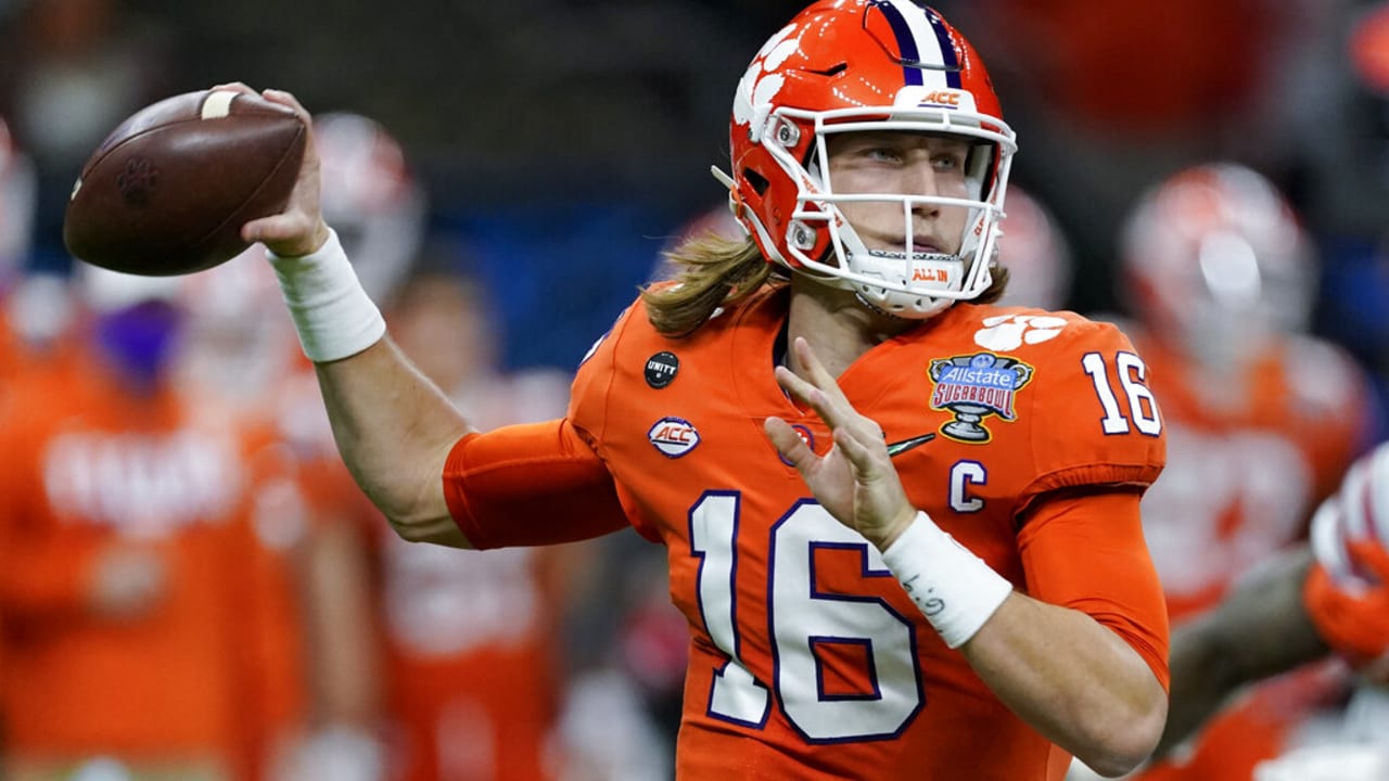 Clemson's Trevor Lawrence (16) prepares to throw the ball with