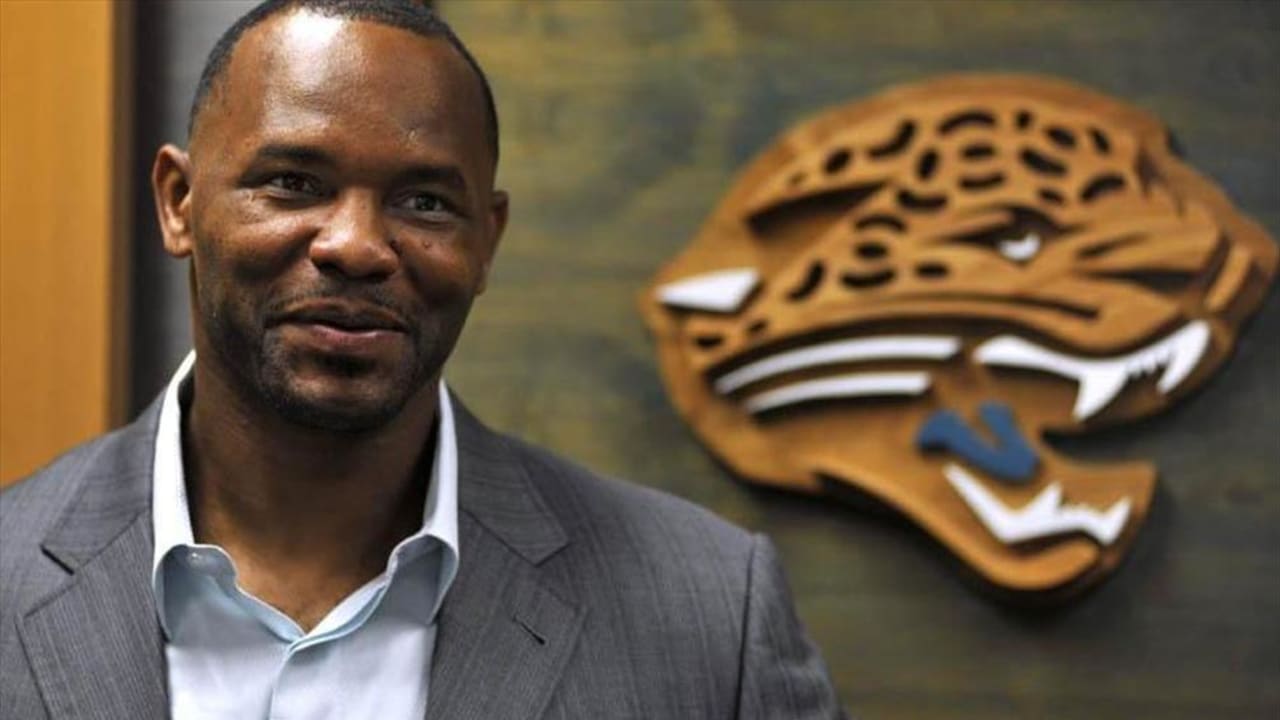 3 Fred Taylor Former Gator who brought so much class and talent to the  Jaguars. Fred Taylor.