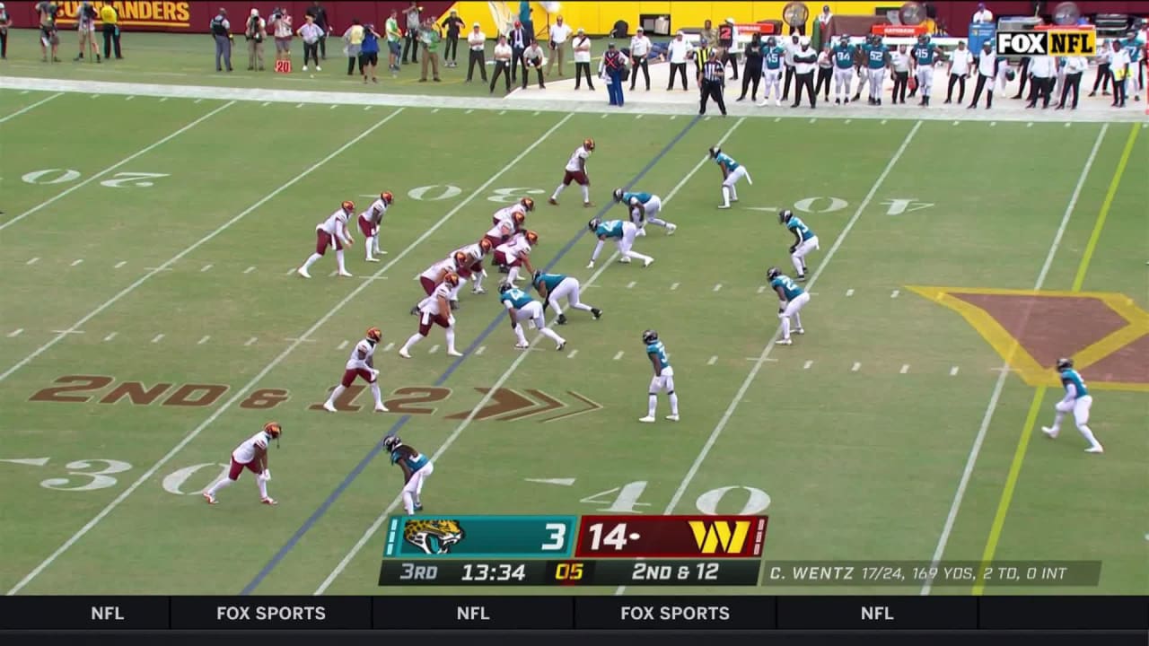 Travon Walker's explosive first step leads to 8yard sack of Wentz