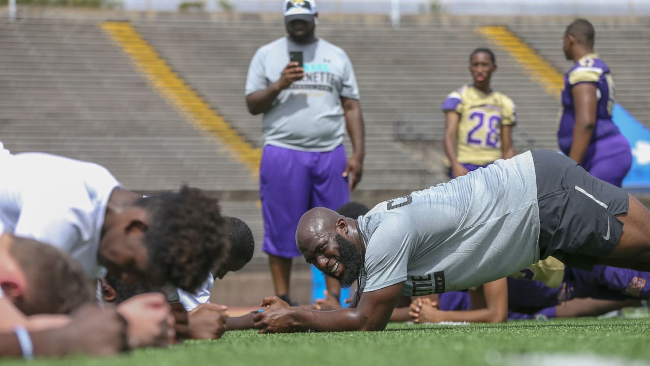 Leonard Fournette Volunteers at Youth Football Camp in New Orleans