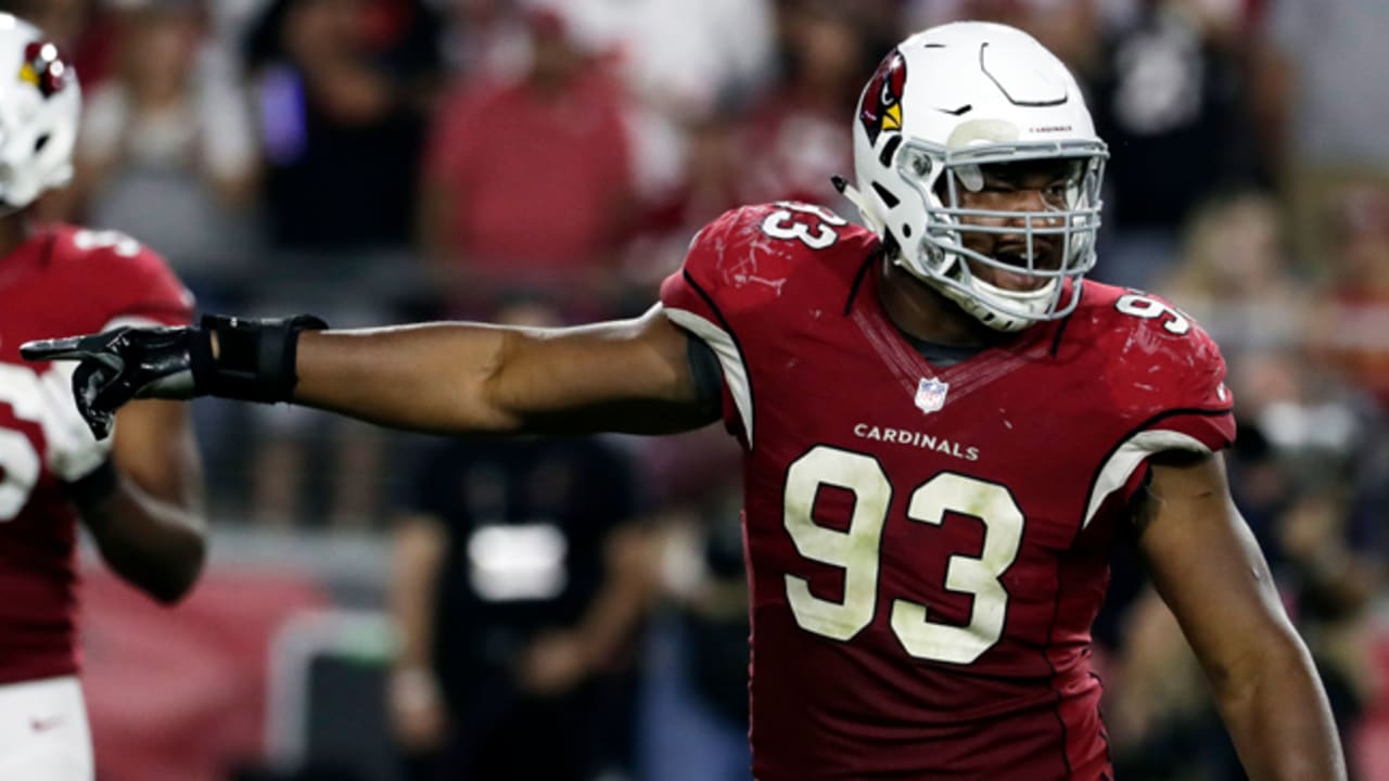 Falcons announce 1-year deal with DE Calais Campbell