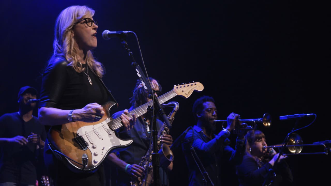 Tedeschi Trucks Band - Here's Susan singing the National Anthem today at  the Jacksonville Jaguars game.