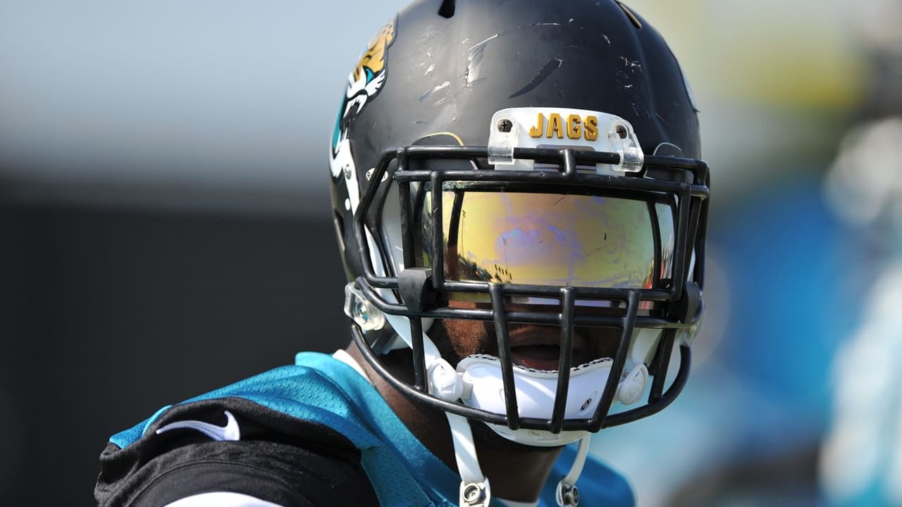 Jaguars Training Camp Day 2 The Days Biggest Controversies - 0lhrms2