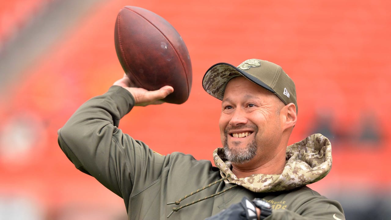 Indianapolis Colts Quarterbacks Coach Scott Milanovich looks on News  Photo - Getty Images