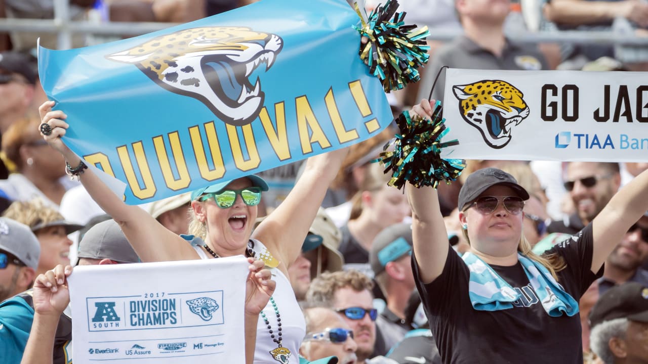 Jacksonville Jaguars To Wear Teal Jerseys, Pants On Thursday Night