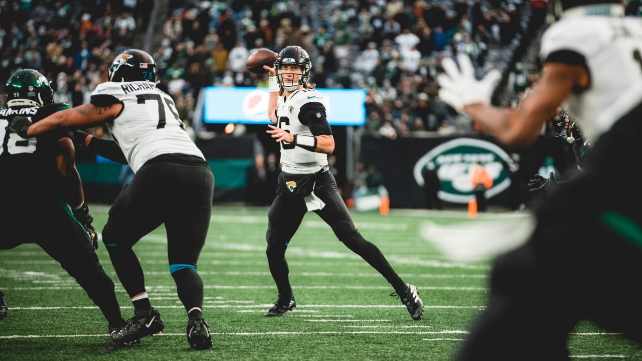 Agnew inactive for Jaguars against Broncos at Wembley – KGET 17