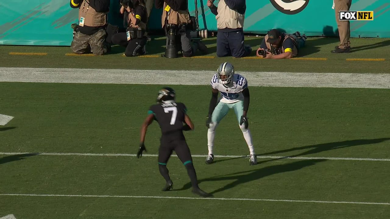 Jacksonville Jaguars wide receiver Zay Jones (7) in action during