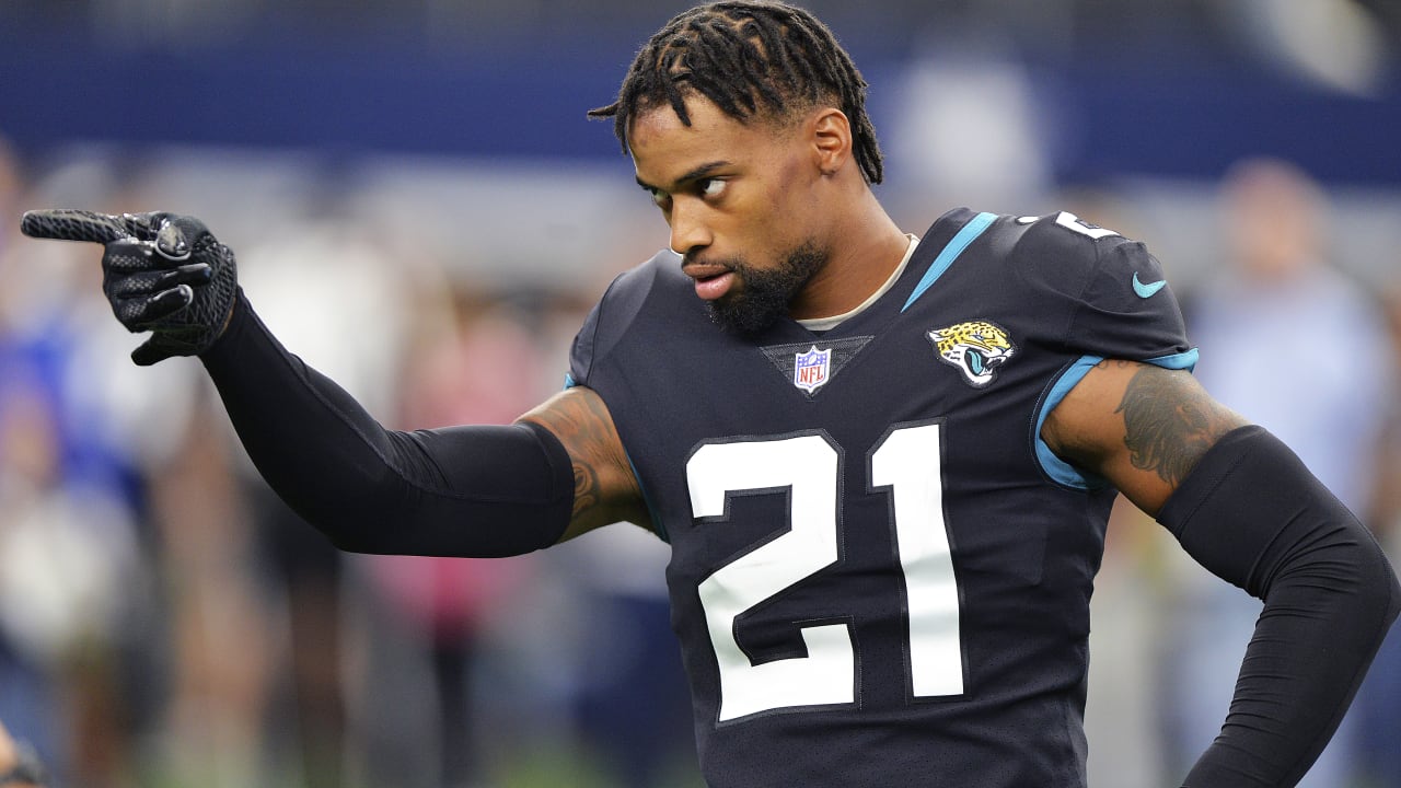 A.J. Bouye of Jacksonville Jaguars criticizes officiating in AFC