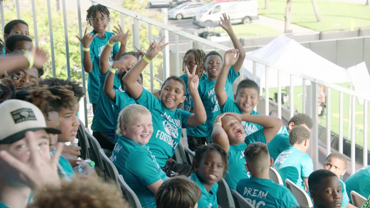Jaguars Kicked Off Play Football Month with a Surprise Helmet Donation