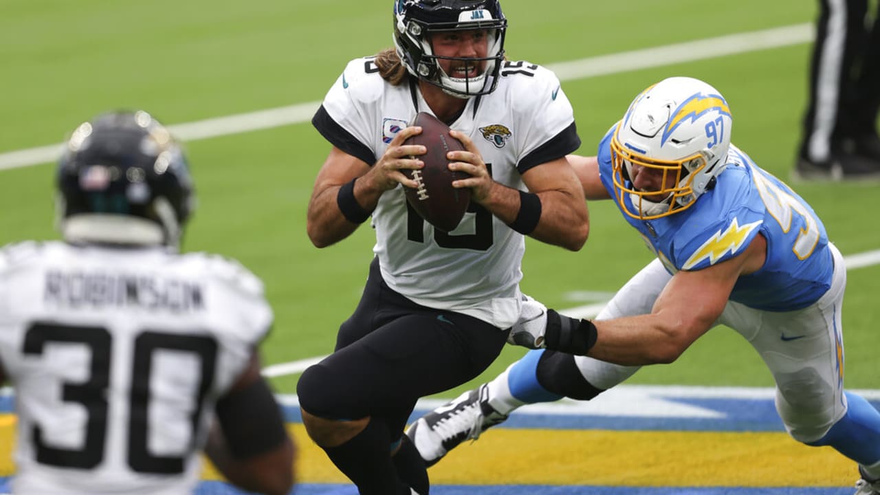 Jaguars pass rusher Josh Allen earns a raise in opener but will