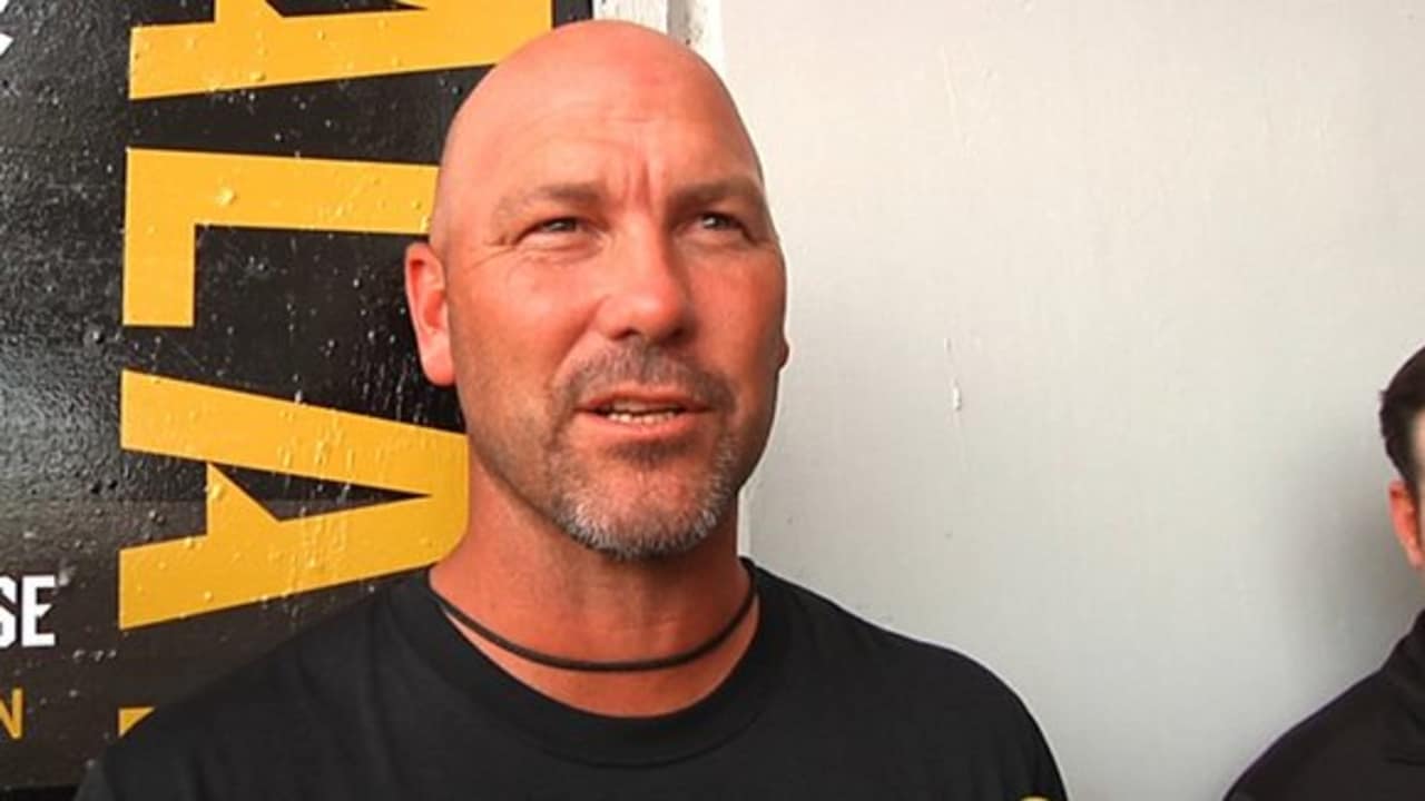Press Conference: Gus Bradley