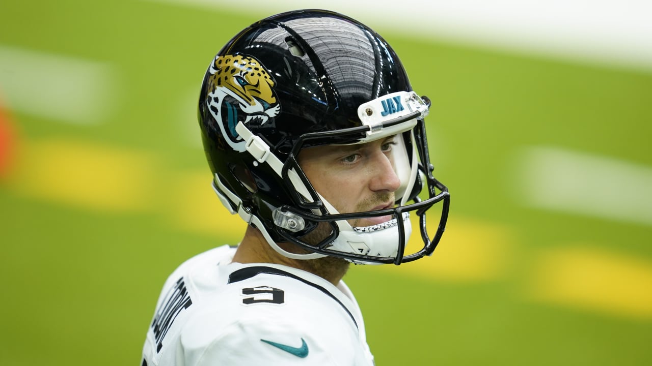 Jacksonville Jaguars linebacker Travon Walker (44) stands on the field  during an NFL Football game in Arlington, Texas, Saturday, August 12, 2023.  (AP Photo/Michael Ainsworth Stock Photo - Alamy