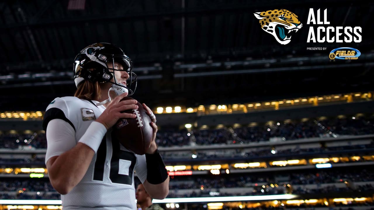 Lincoln Loud announces Jaguars linebacker Josh Allen as MVP of