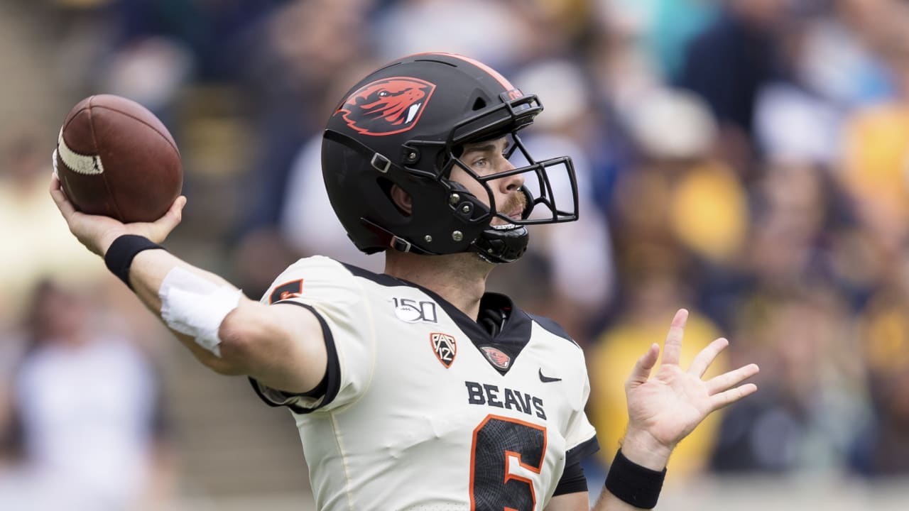 Jaguars select Oregon State quarterback Jake Luton