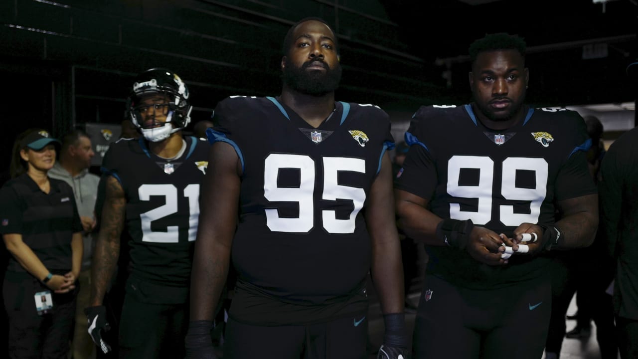 The Jaguars defensive line looks pretty, pretty, pretty