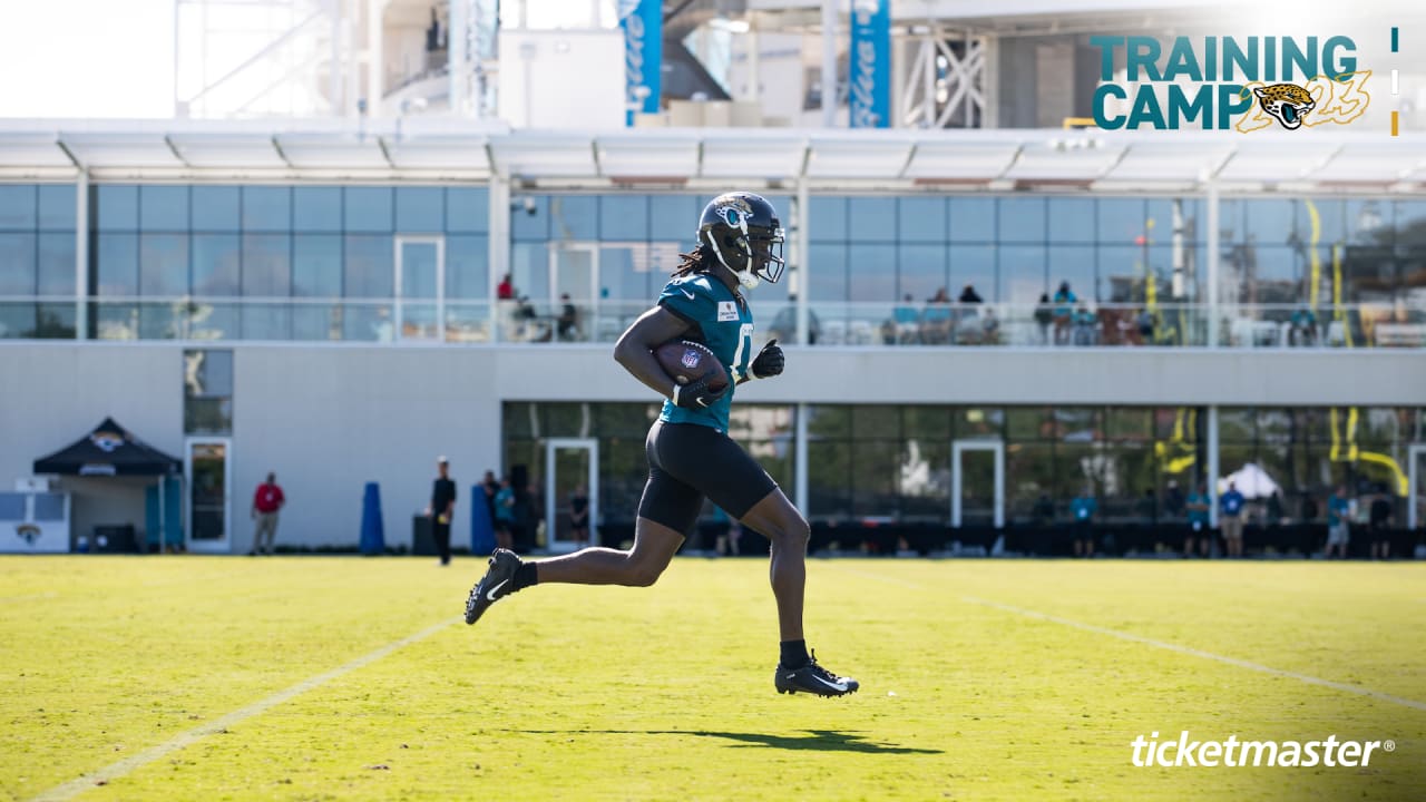 4,905 Jacksonville Jaguars Training Camp Stock Photos, High-Res Pictures,  and Images - Getty Images