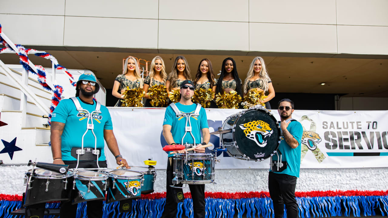 DVIDS - Images - Jacksonville Jaguars Salute to Service game