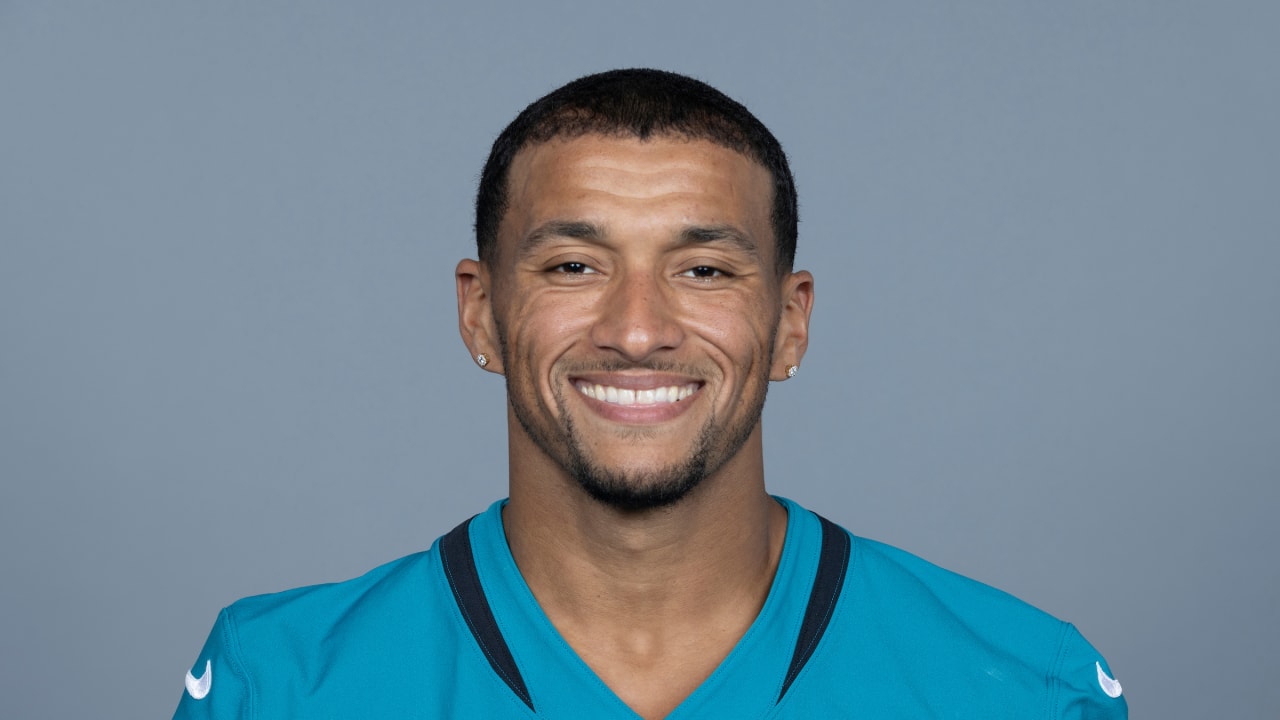 NASHVILLE, TN - DECEMBER 11: Jacksonville Jaguars tight end Evan