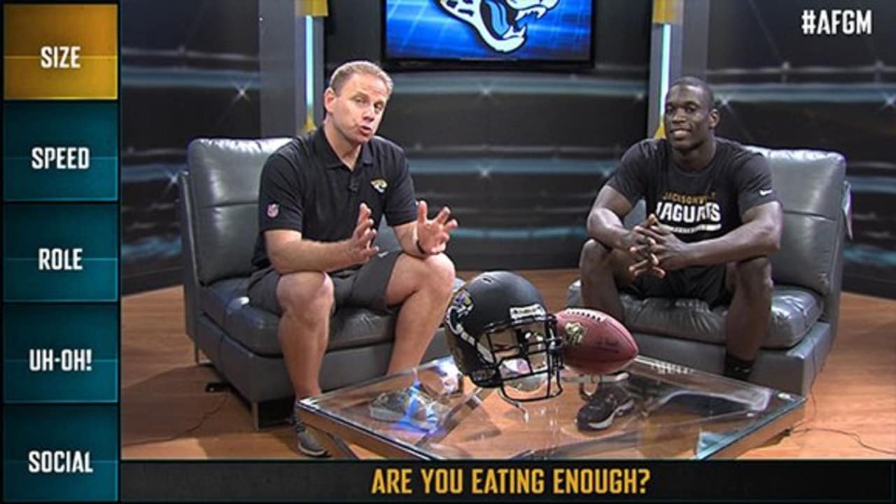 Telvin Smith establishes leadership through energy, accountability