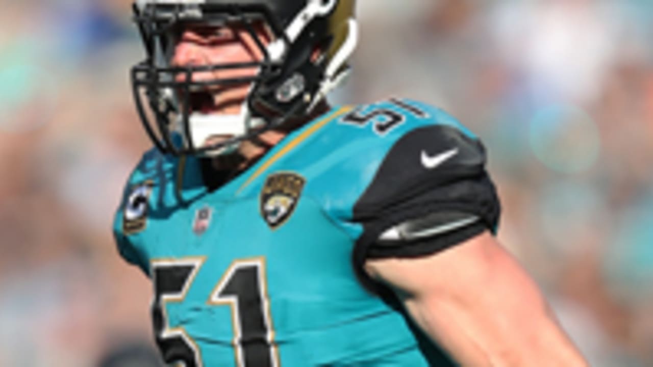 Jacksonville Jaguars - Poz showing off the Jaguars teal uniforms during a  game. Photo gallery: